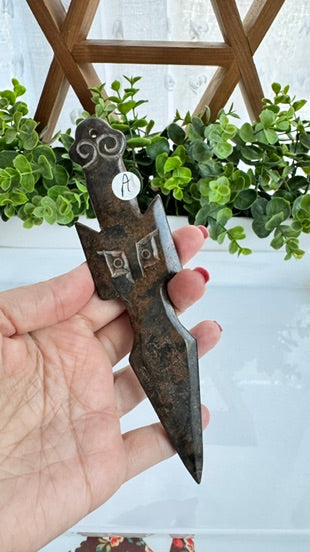 Owl Athame for Boundaries and Wisdom, Hand-Carved Jade Stone 7
