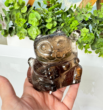Lucky Cat, Master Carver Gold Rutile Smoky Quartz with Rainbows! Maneki Neko, Crystal Fortune Cat, XL