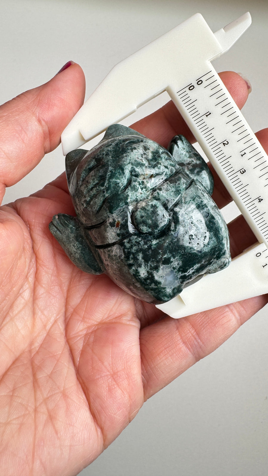 Lucky Cat TWO PAWS UP Moss Agate, Maneki Neko, Crystal Fortune Cat