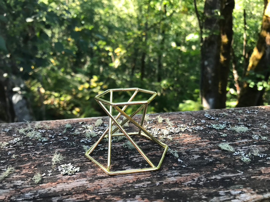 Gold Geometric Crystal Sphere Stand, Reversible for Small to Medium Spheres