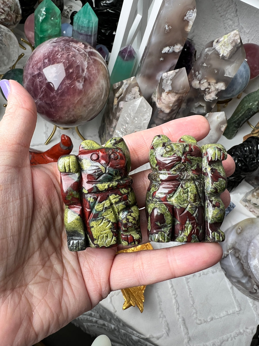 Lucky Cat, Maneki Neko, Crystal Fortune Cat, Beckoning Cat Good Luck Carving